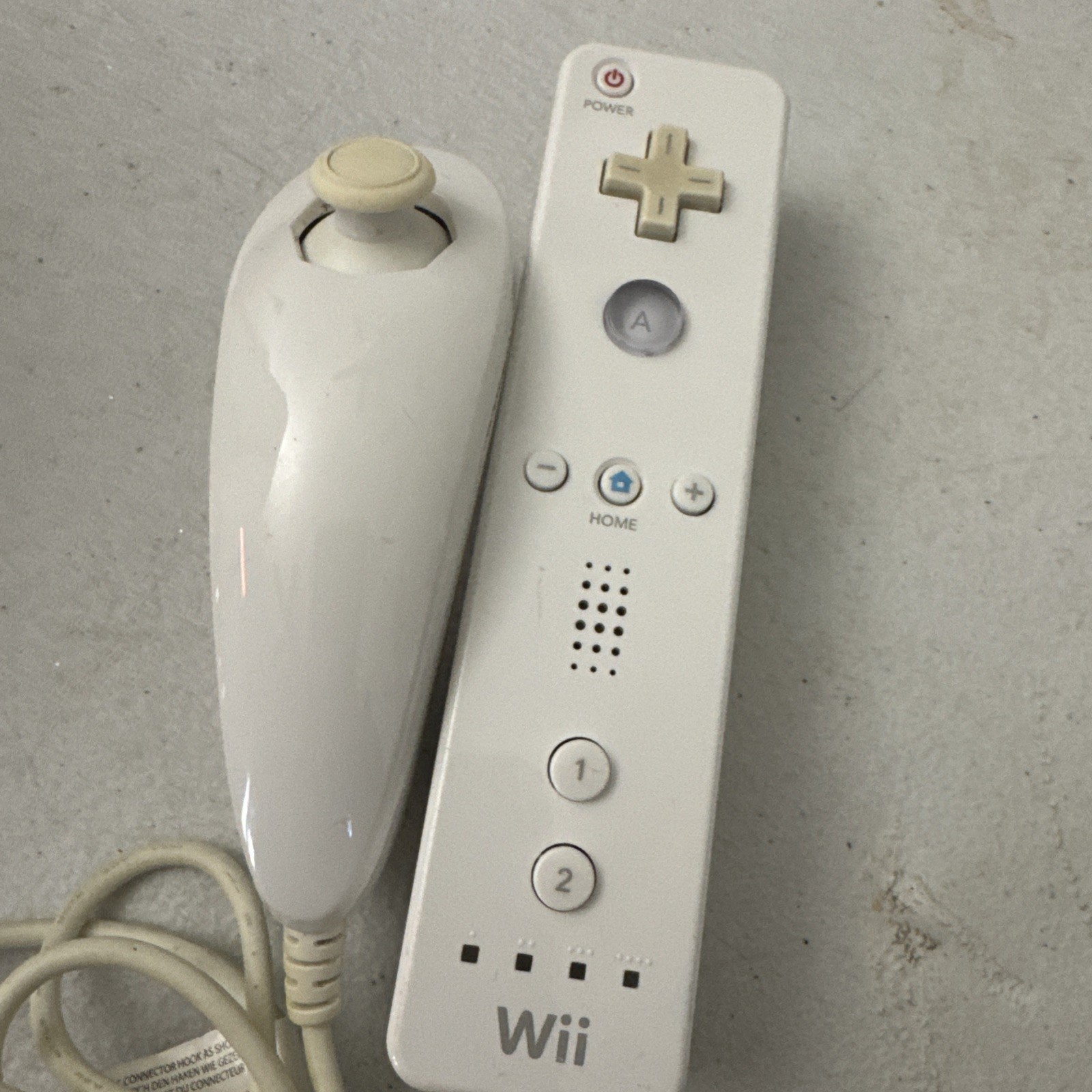 Nintendo Wii White Motion Plus Controller with Nunchuck