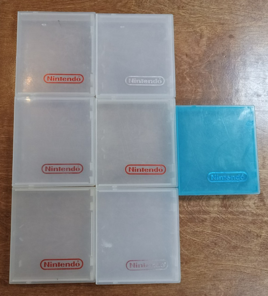 Original Nintendo Video Game Clear & Blue Hard Clamshell Case Lot of (7) Cases