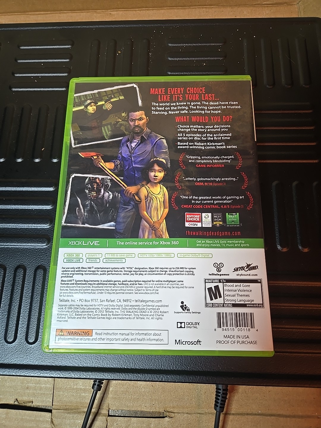 The Walking Dead: A Telltale Games Series (Microsoft Xbox 360, 2012) Mint Disc