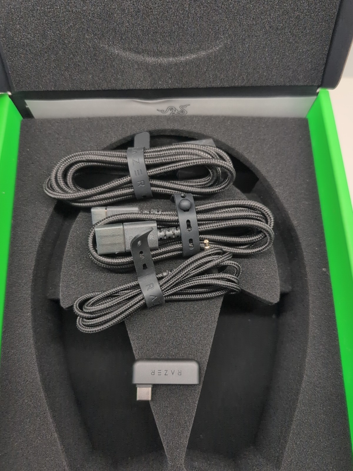 Razer Barracuda Wireless Multi-Platform Gaming & Mobile Headset With Box #2