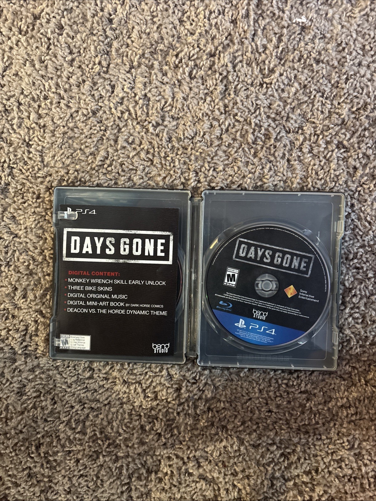 Days Gone SteelBook Edition (Sony PlayStation 4) + Game & Music CD