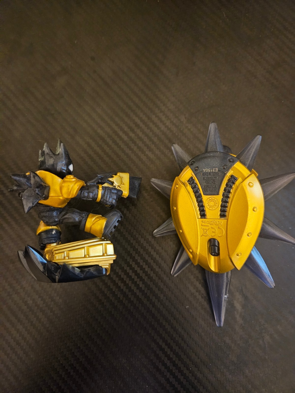 Skylanders SuperChargers Legendary Astroblast and Sun Runner Lot