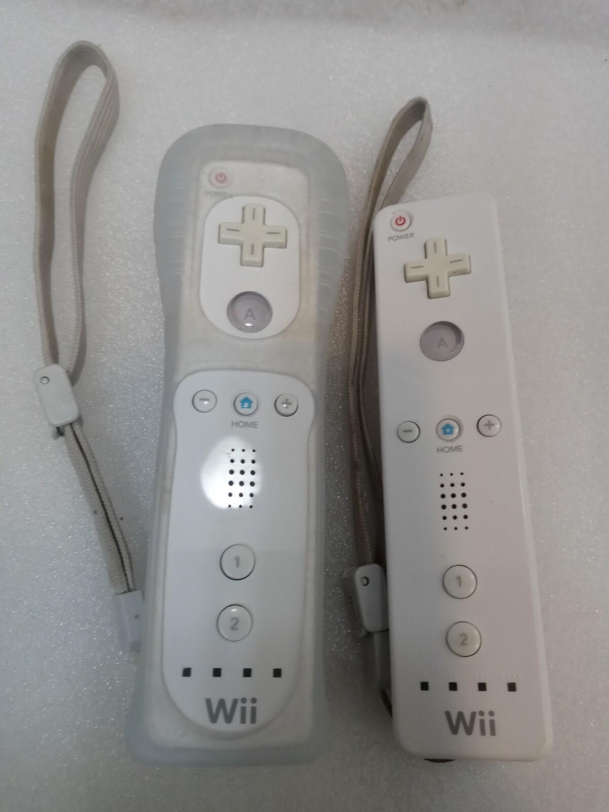 Nintendo OEM Wiimote Remote White Motion Plus Controller Official Tested x2