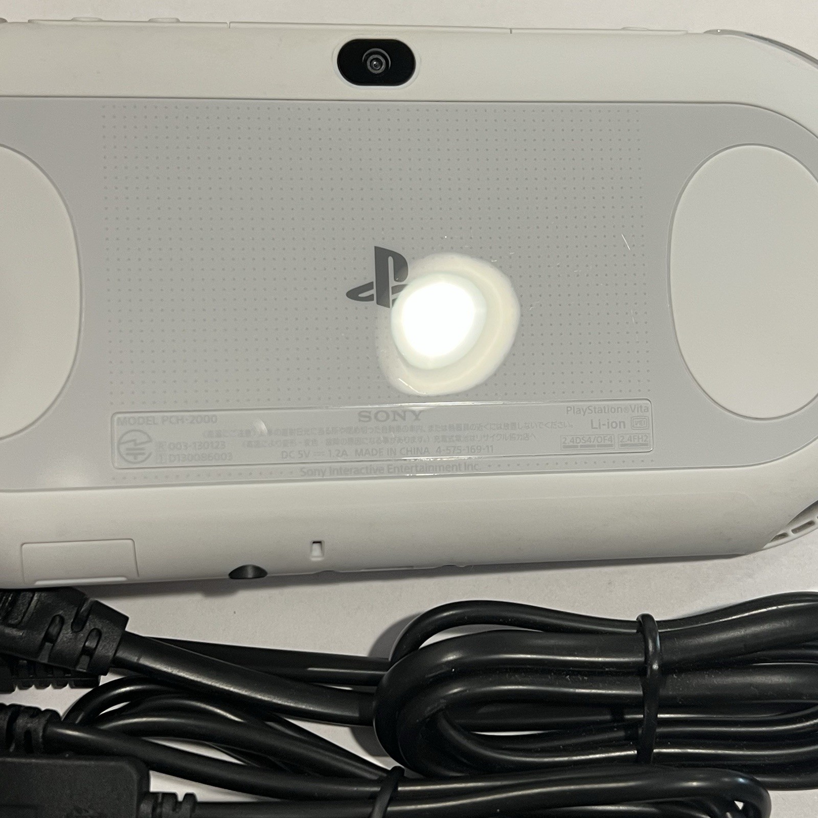 Glacier White Sony PS Vita 2000 System w/ Charger – Tested Works – Region Free