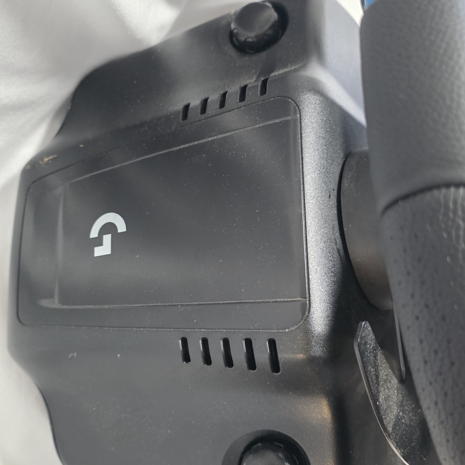 Logitech G923 Racing Wheel and Pedals Playstation 4 & PC