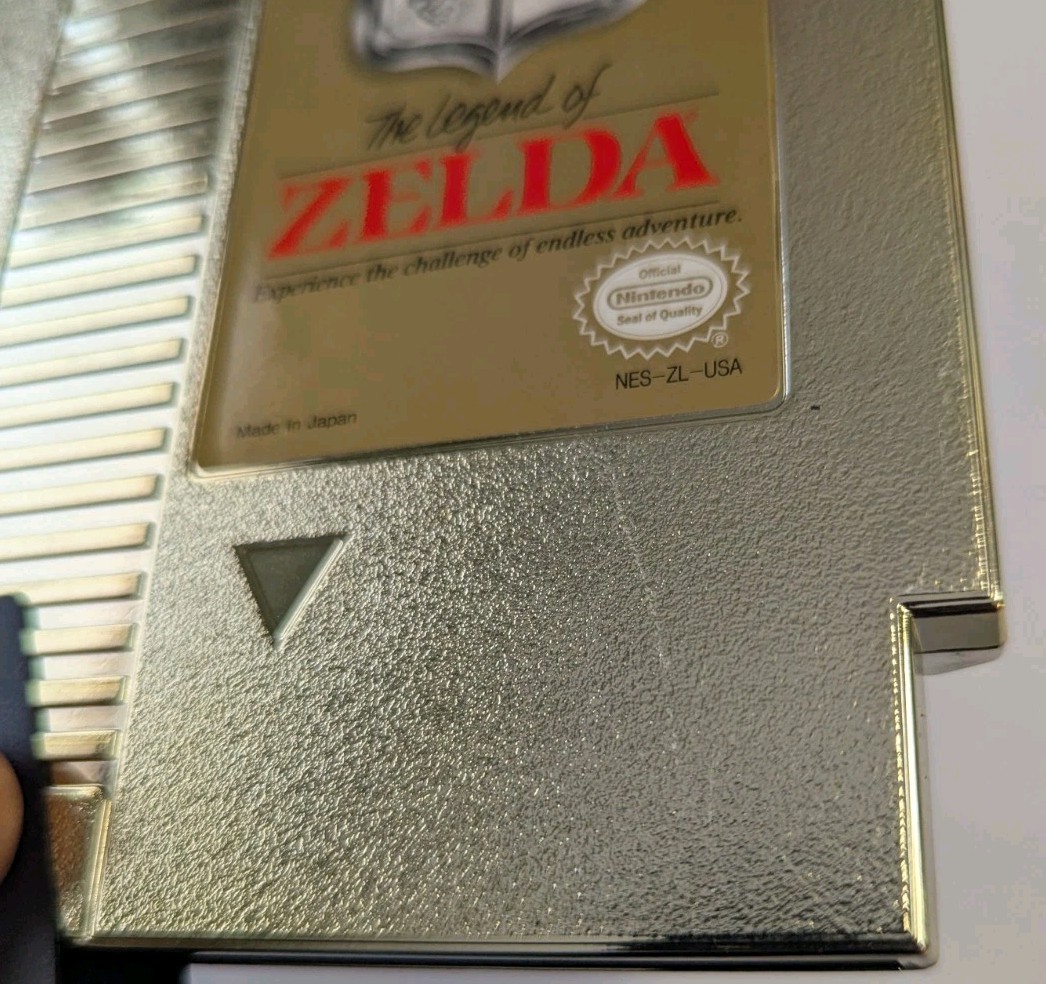 NINTENDO THE LEGEND OF ZELDA IN BOX GOOD NO BOOKLET TESTED.