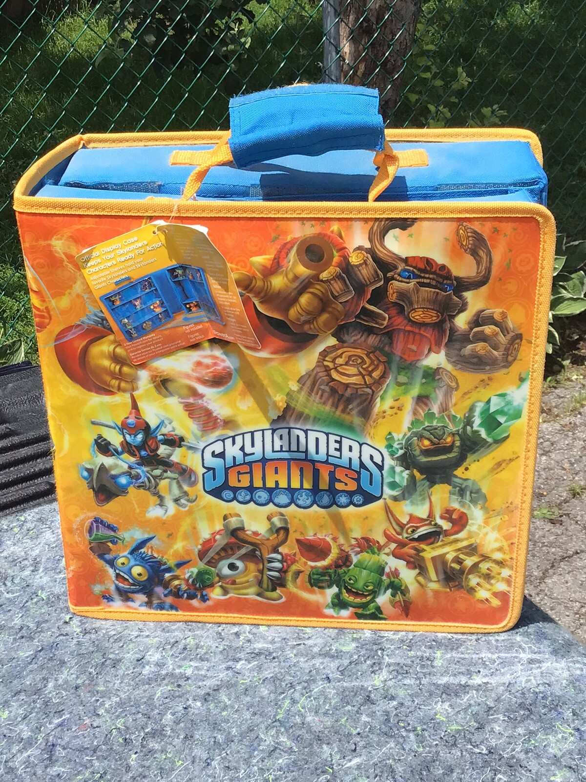 NOS 2012 Skylanders Giants Carrying Case Holds Figures, Portals, Cords, Games