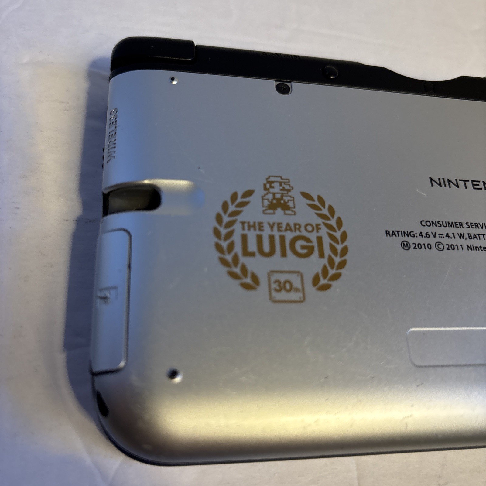 Nintendo 3DS XL Mario & Luigi Dream Team 4GB Handheld System Bundle W/ Charger