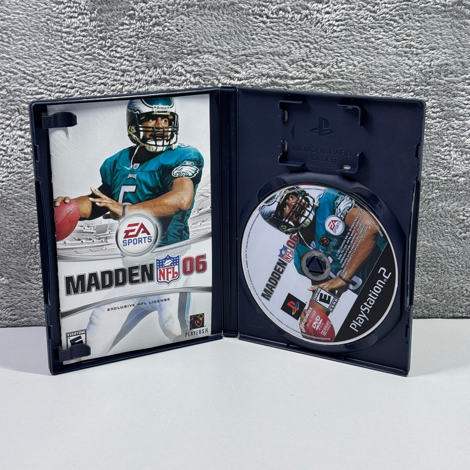 Madden NFL 06 PS2 (Sony PlayStation 2, 2005) With Manual Football Game