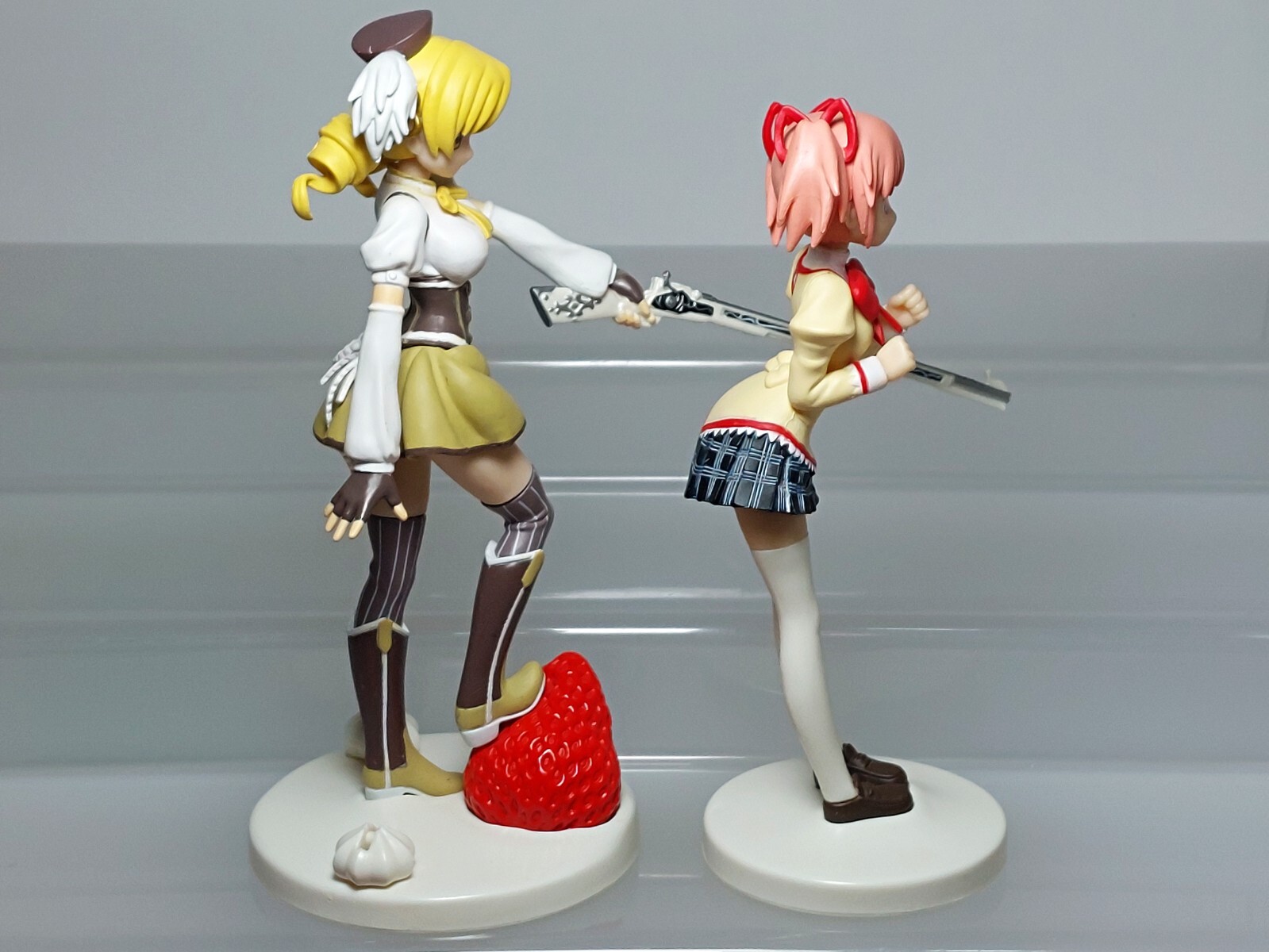 Puella Magi Madoka Magica Cake Topper Figure Mami Tomoe Madoka Kaname 5.2-5.7in