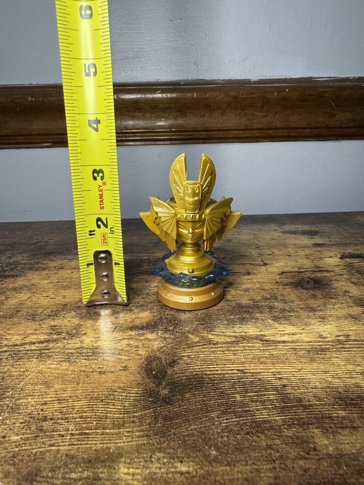 Skylanders Superchargers Golden Queen Sea Trophy Figure