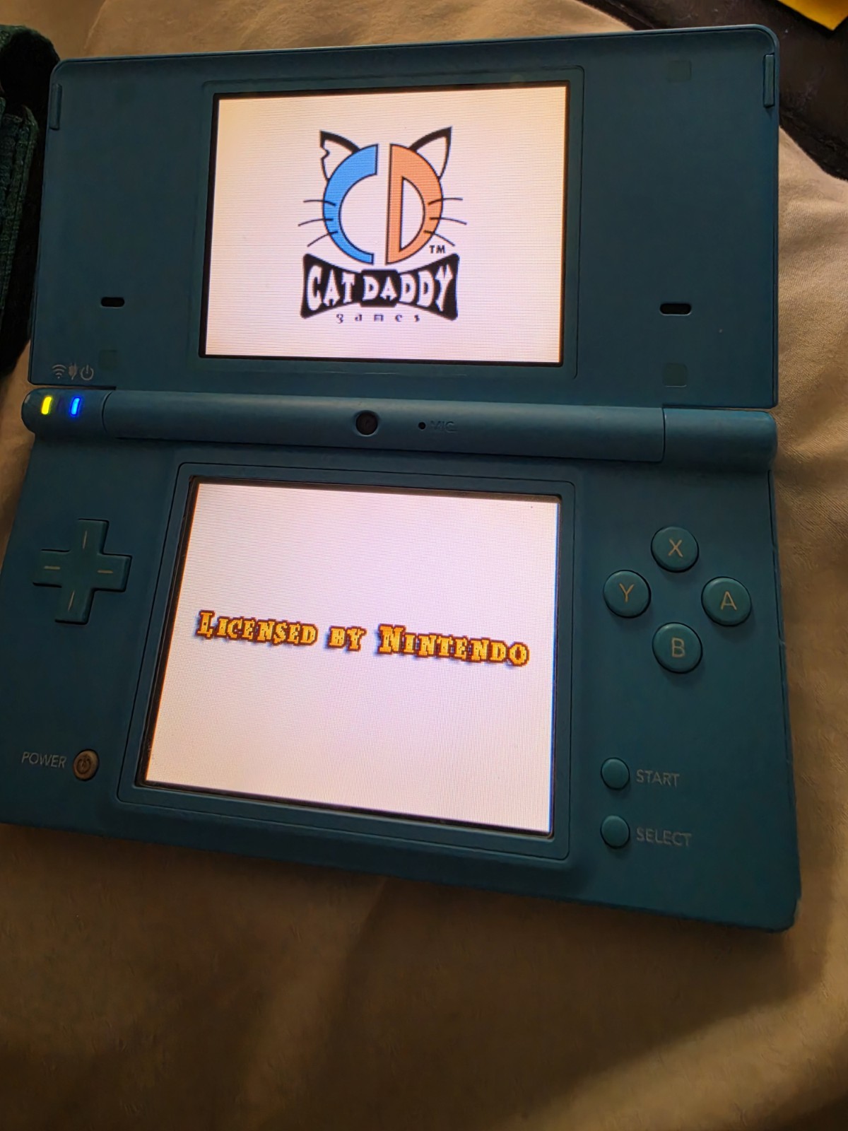 Nintendo DSi Light Blue Bundle