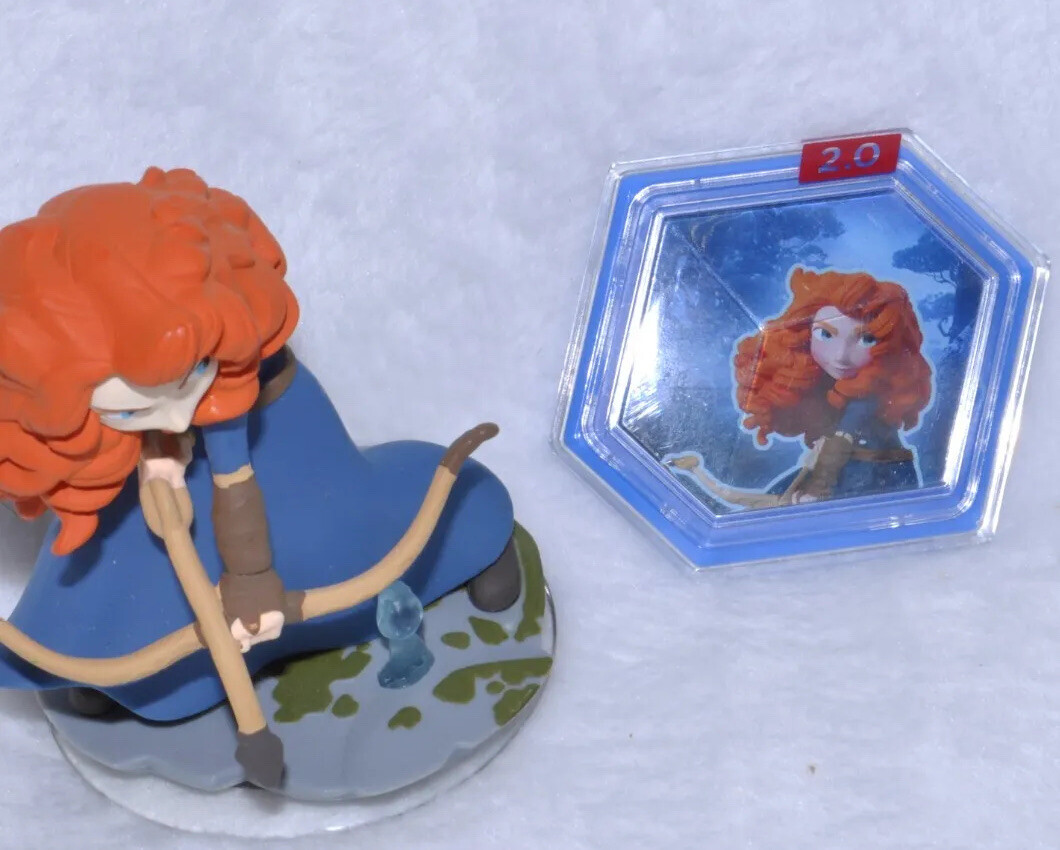 Disney Infinity 2.0 STITCH &- MERIDA Figures with power discs!