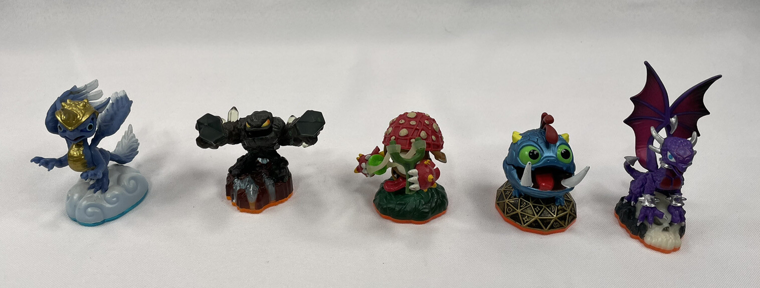 Skylanders Giants Lot Of 5 Figures Cynder Prism Break Shroom Boom Whirl Wind