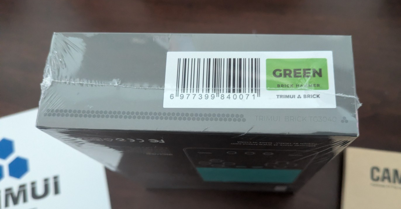 NEW SEALED TrimUI Brick Hammer Green Retro Handheld Game System Console Portable