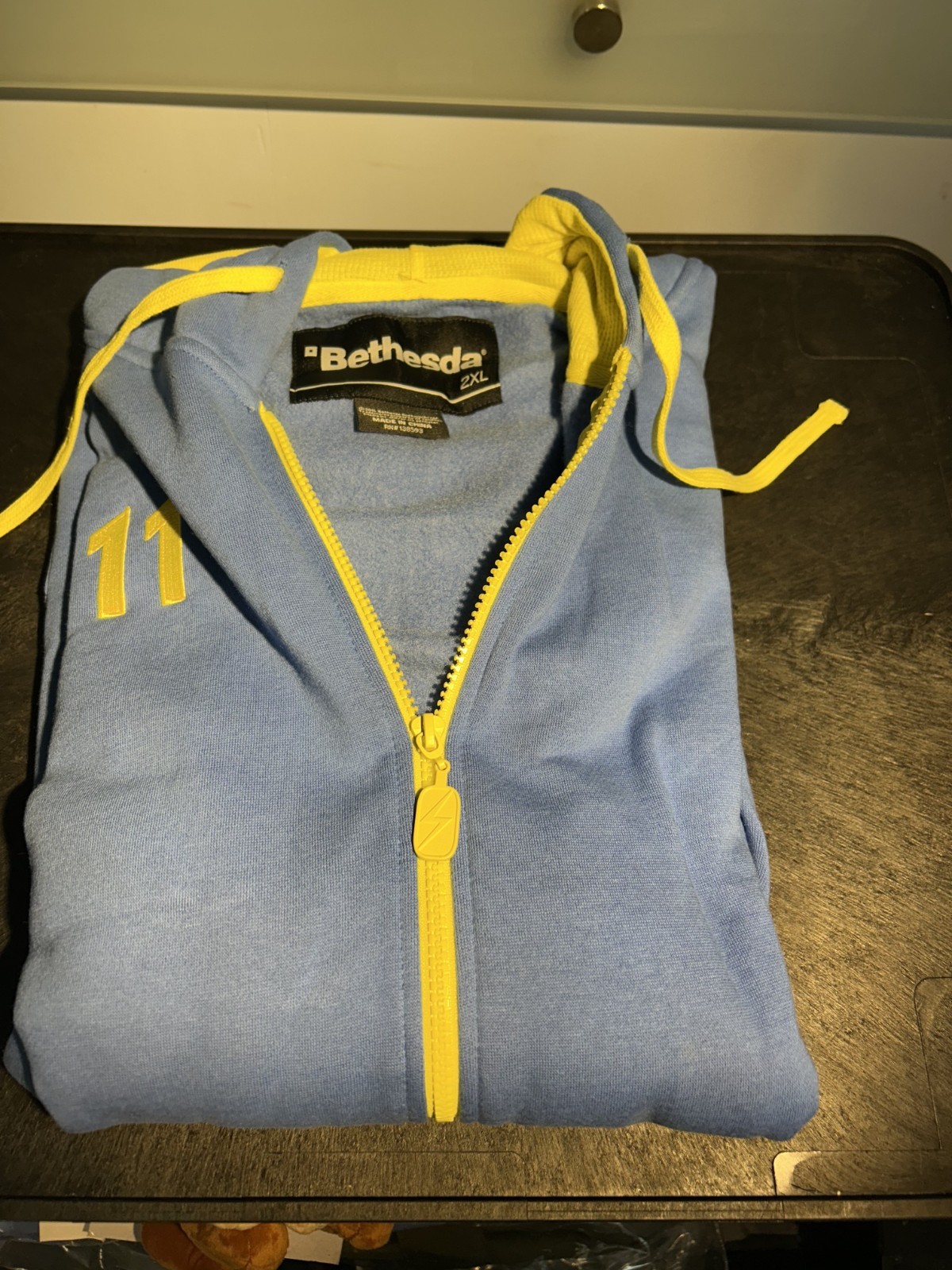Bethesda Fallout Vault 111 Hoodie Size M – L – XXL – BRAND NEW IN ORIGINAL PKG.