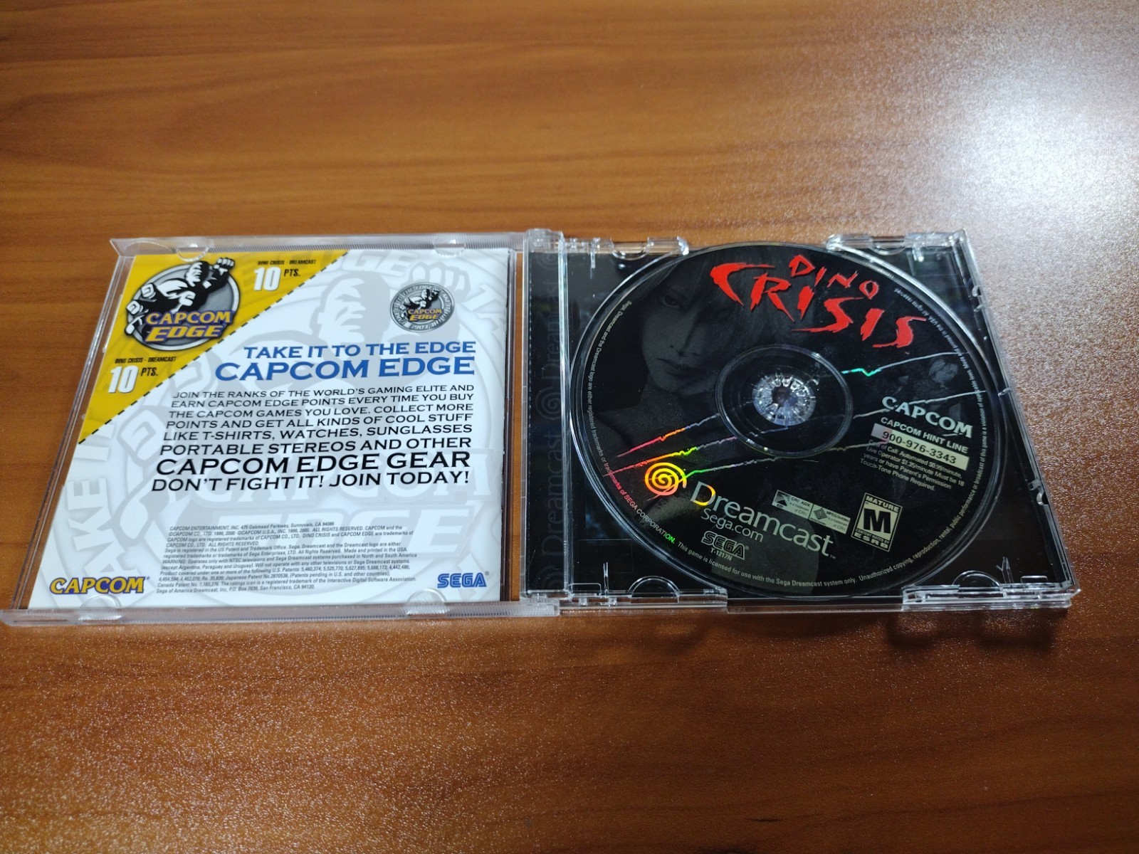 Dino Crisis (2000) for the Sega Dreamcast CIB W/ Manual VGC SEGA