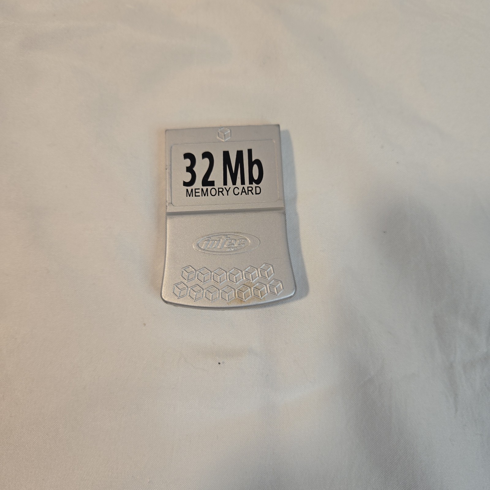 Nintendo GameCube Intec 32MB Memory Card Silver Third Party Accessory Untested