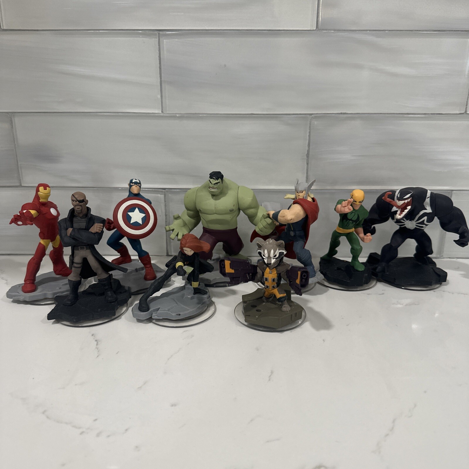 Disney Infinity Marvel Figure Lot Of 9 Hulk Venom Thor Ironman Captain America