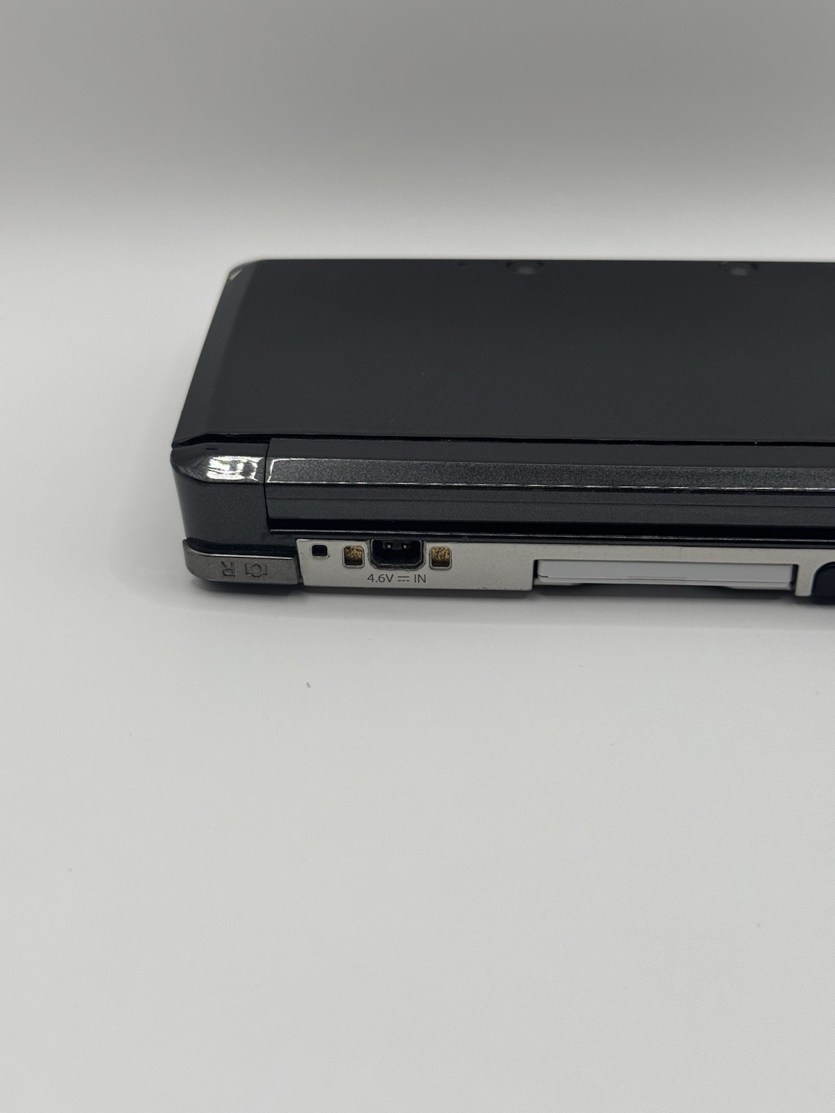 Nintendo 3DS Handheld Game System – Cosmo Black W/ Charger 4GB SD Stylus Tested