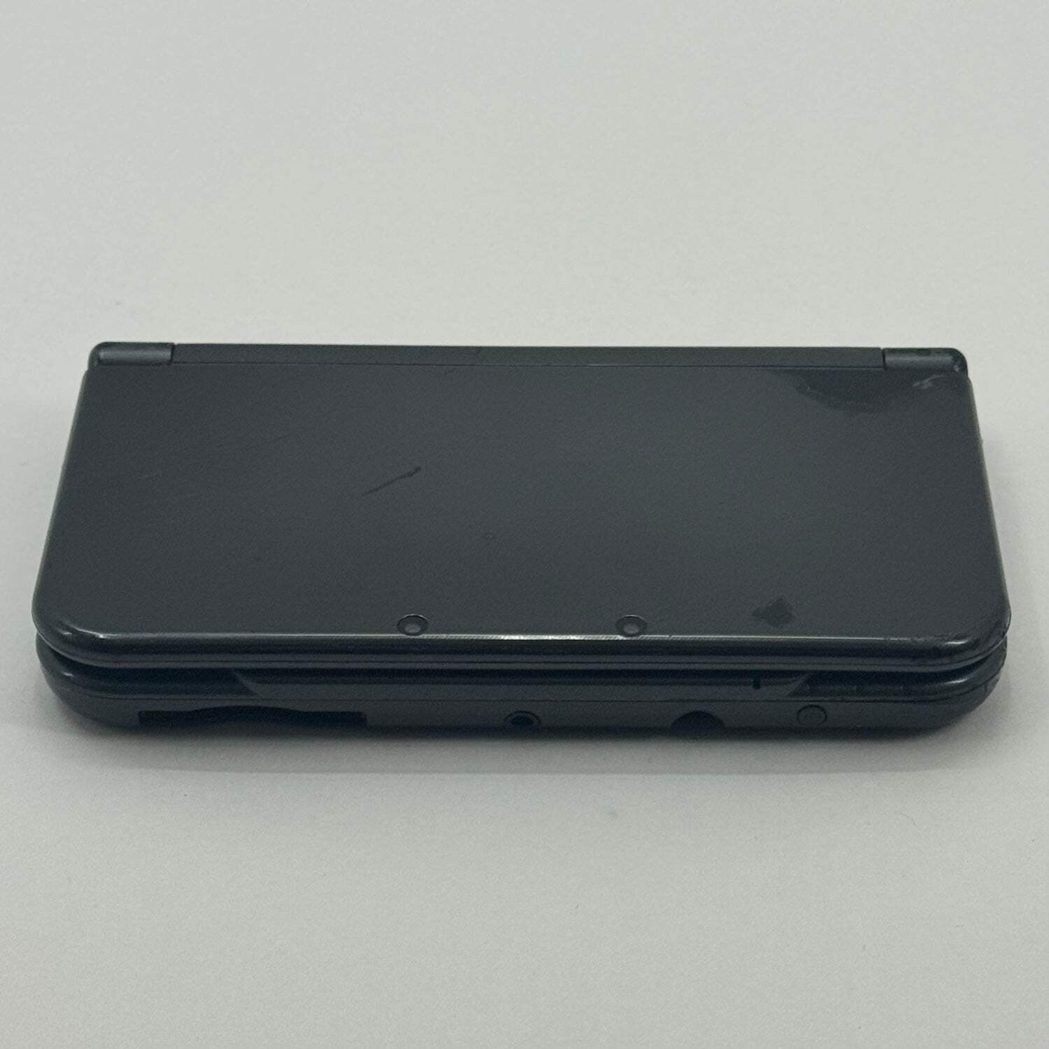 New Nintendo 3DS XL Handheld Game Console Only RED-001 Black