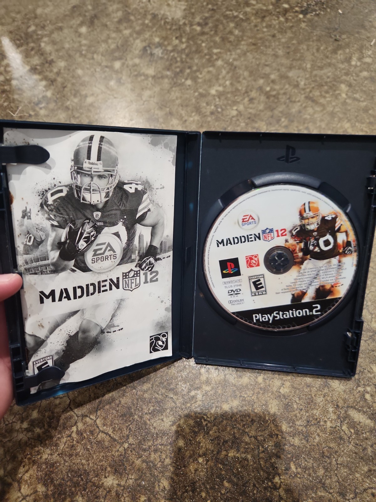 Madden NFL 12 (Sony PlayStation 2, 2011) Complete Tested Works CIB Peyton Hillis