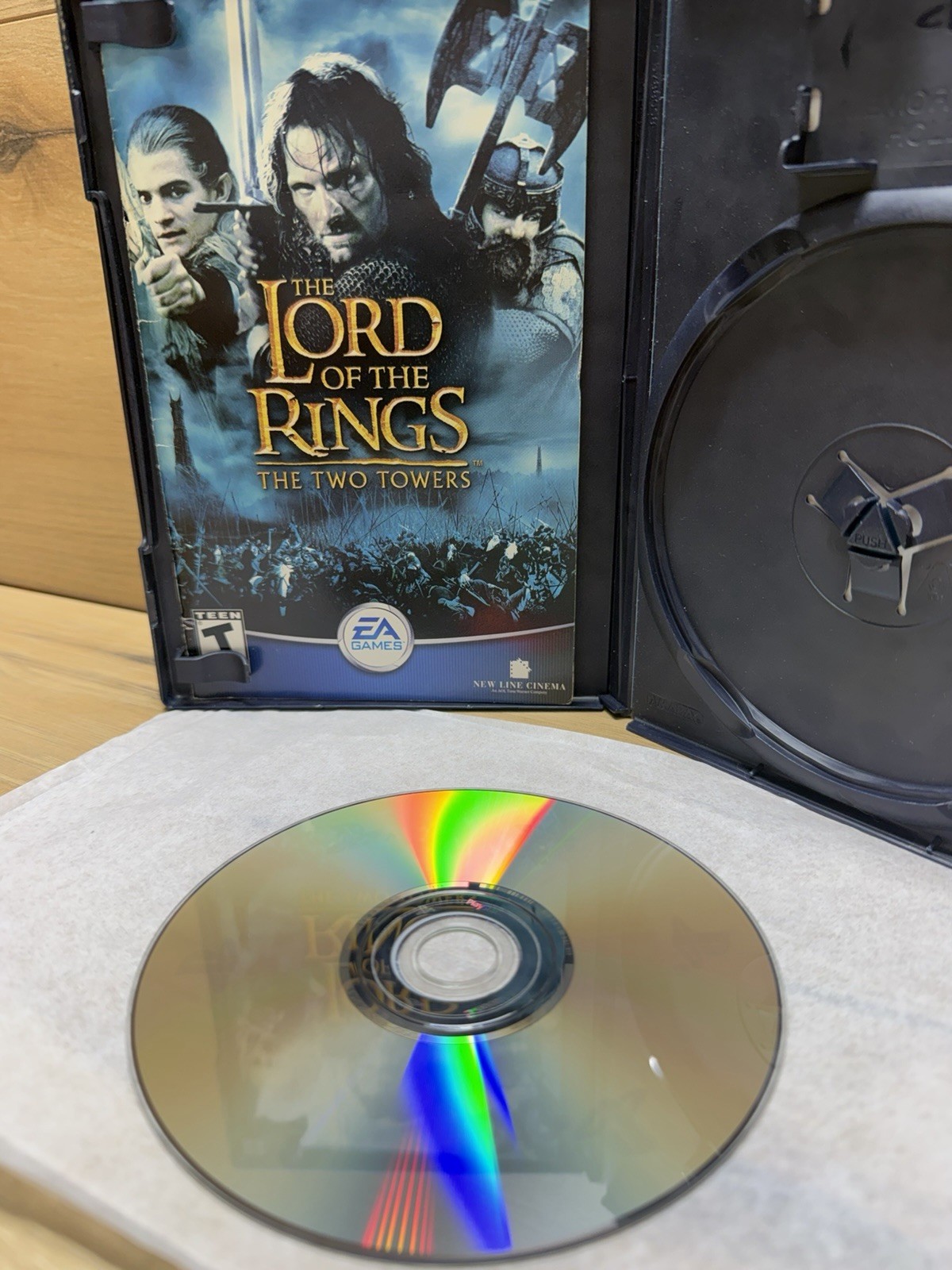 Lord Of The Rings The Third Age Hobbit Returning The King Playstation 2 Bundle
