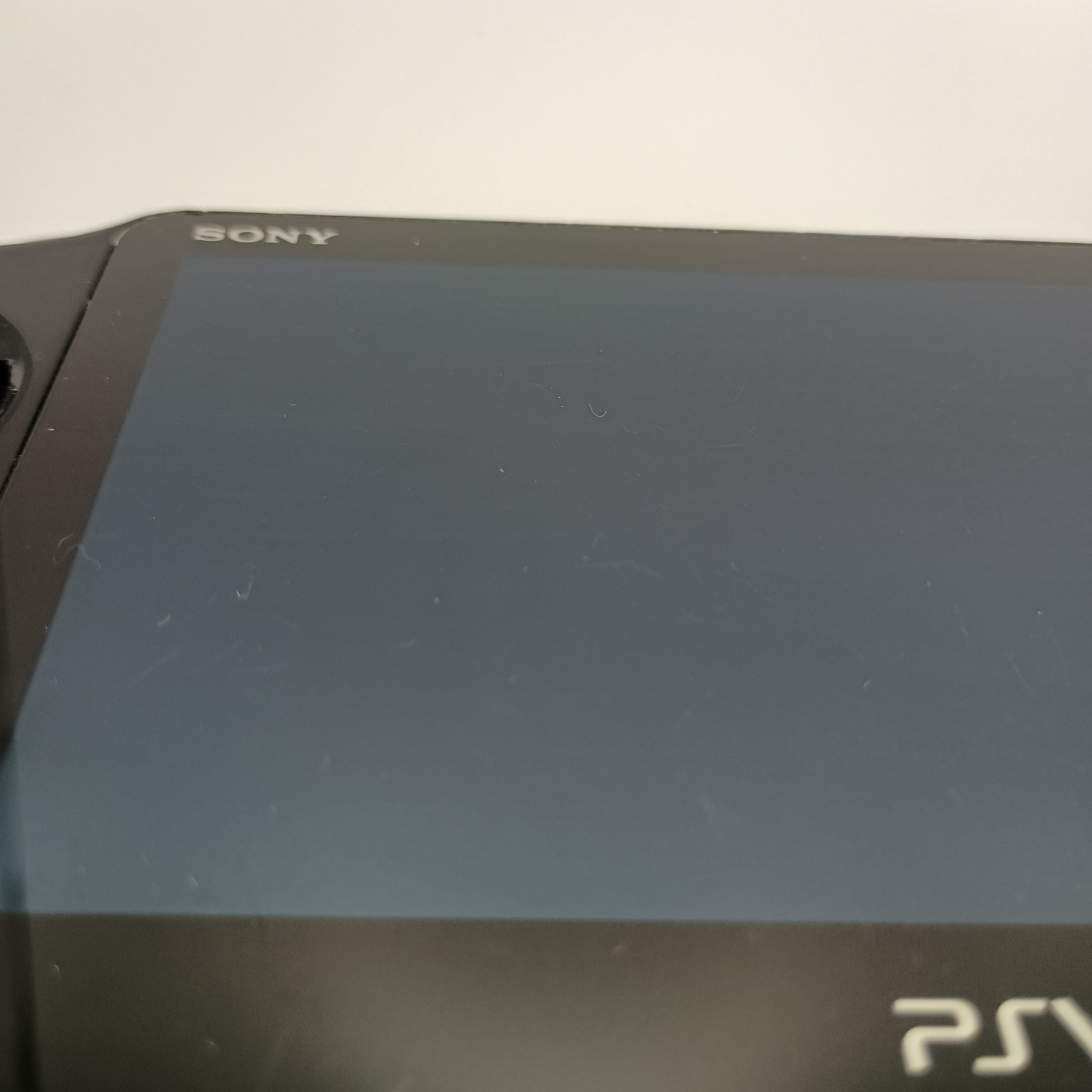 Sony PS Vita Black PCH-2000 Tested Working + Original 16GB Memory Card Minecraft