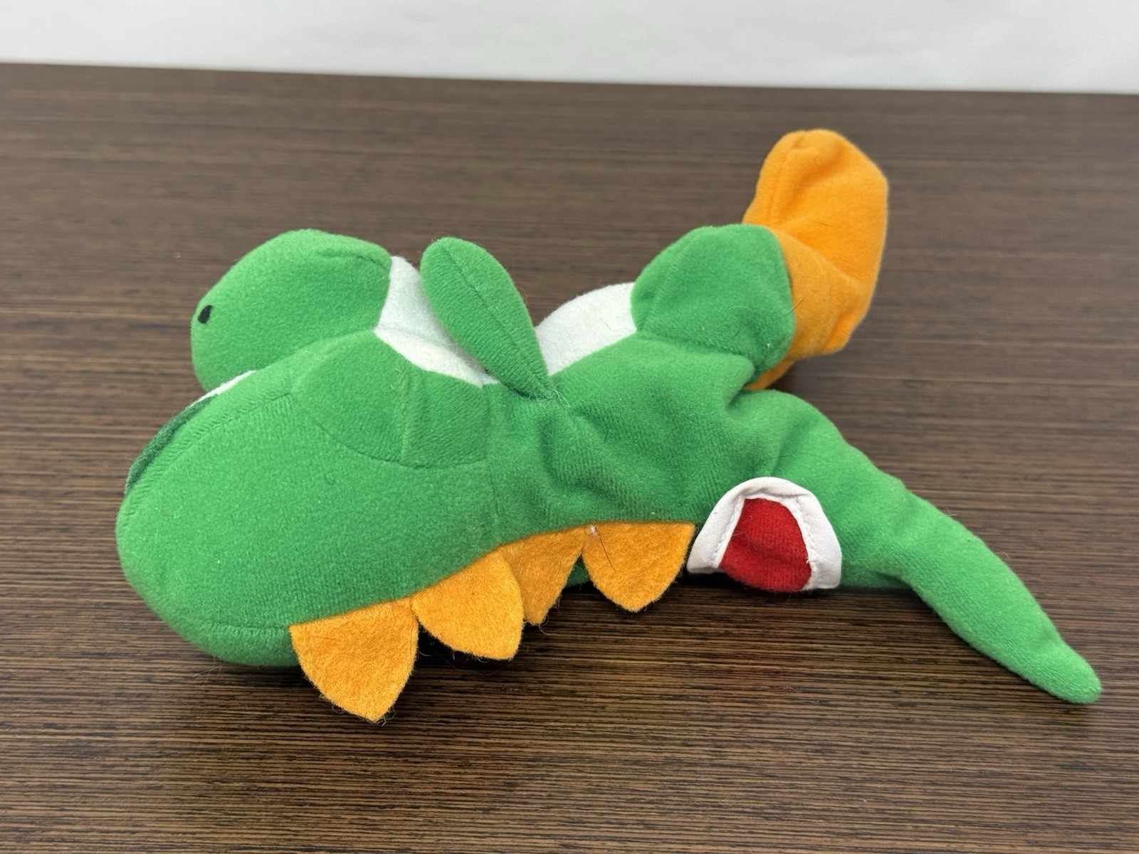 Nintendo 64 Collectible Yoshi Beanbag Plush – 1997 BD&A Super Mario 64 – Vintage
