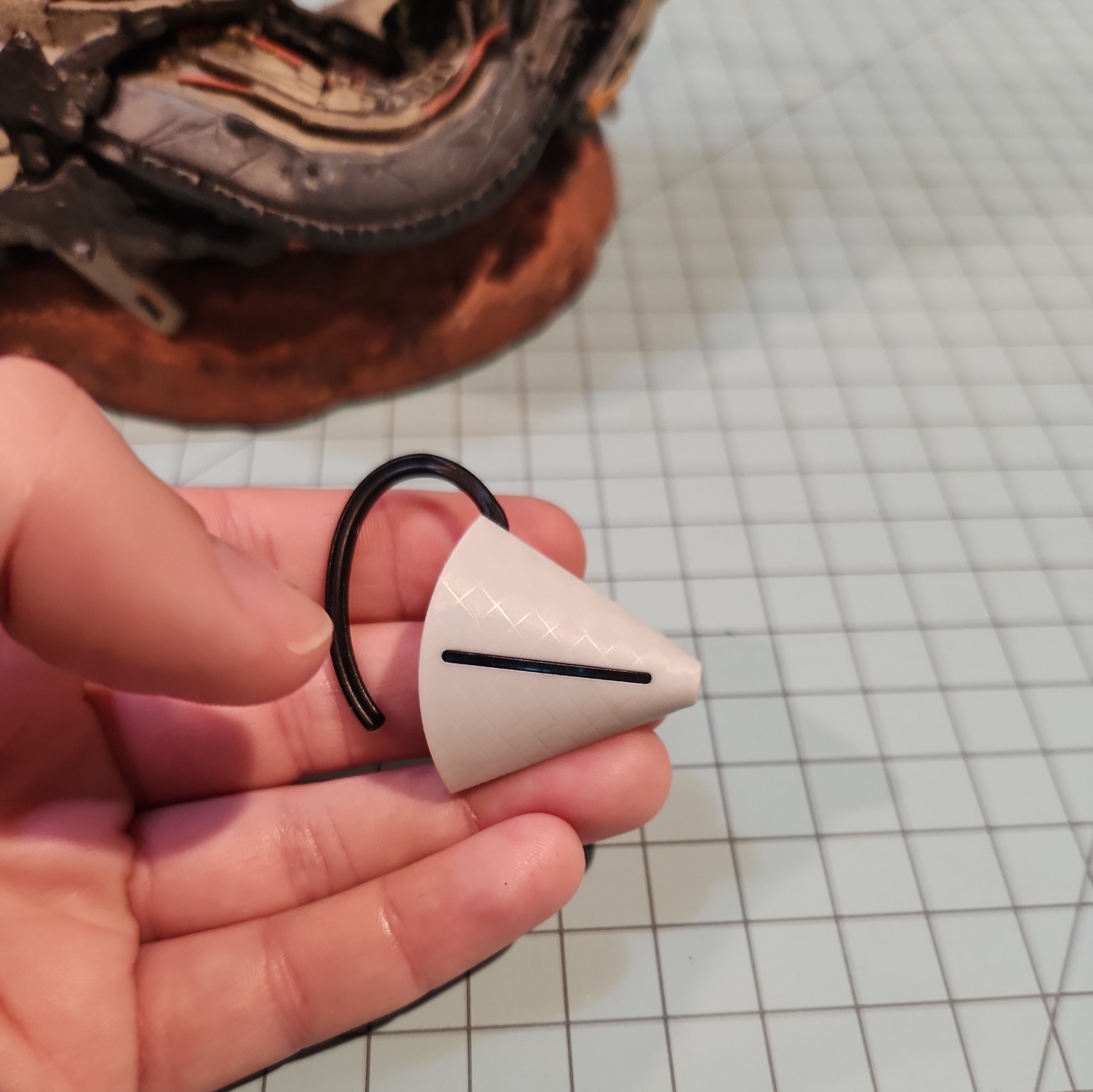 Horizon Zero Dawn : Aloy Collector’s Edition (Statue and light up earpiece only)
