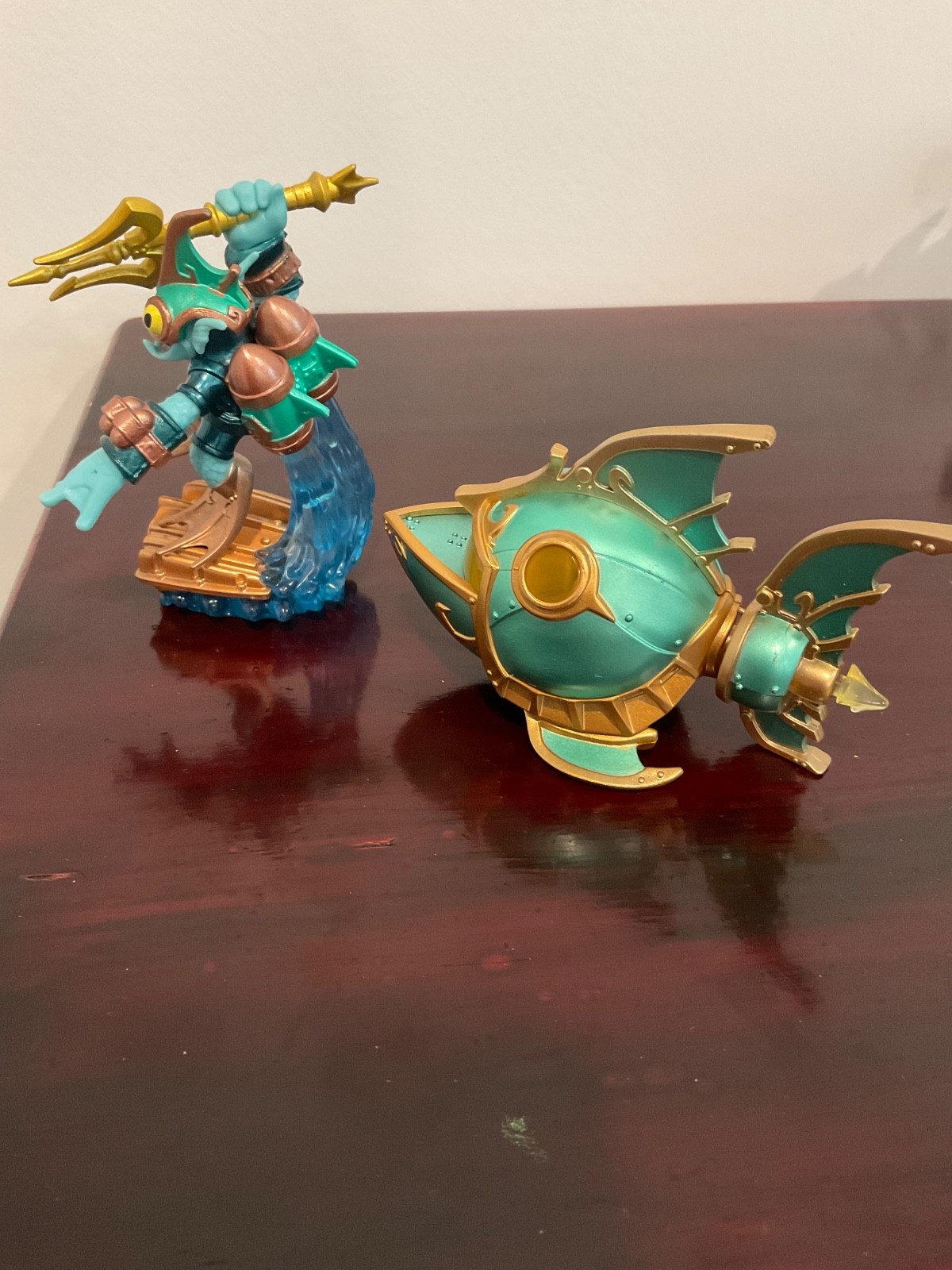 Skylanders Superchargers Reef Ripper Vehicle Deep Dive Gill Grunt Water Element