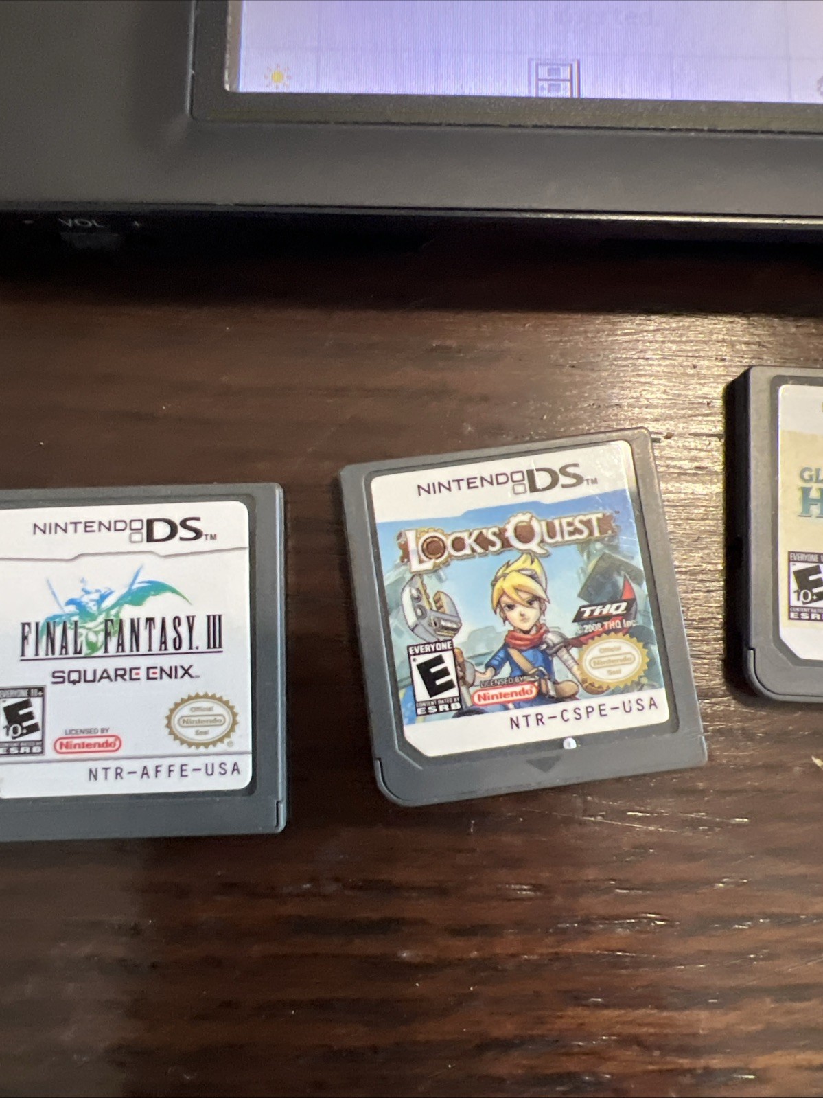 Nintendo DS Lite Onyx Black Console w/ Stylus, 3 Games And Charger. Tested