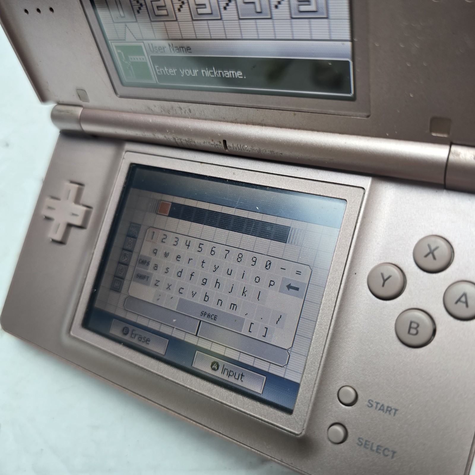 See Pics – Nintendo DS Lite – Metallic Rose