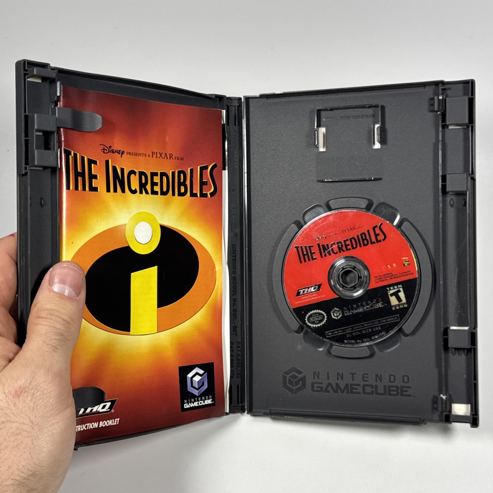 The Incredibles (Nintendo GameCube) Player’s Choice CIB COMPLETE & TESTED