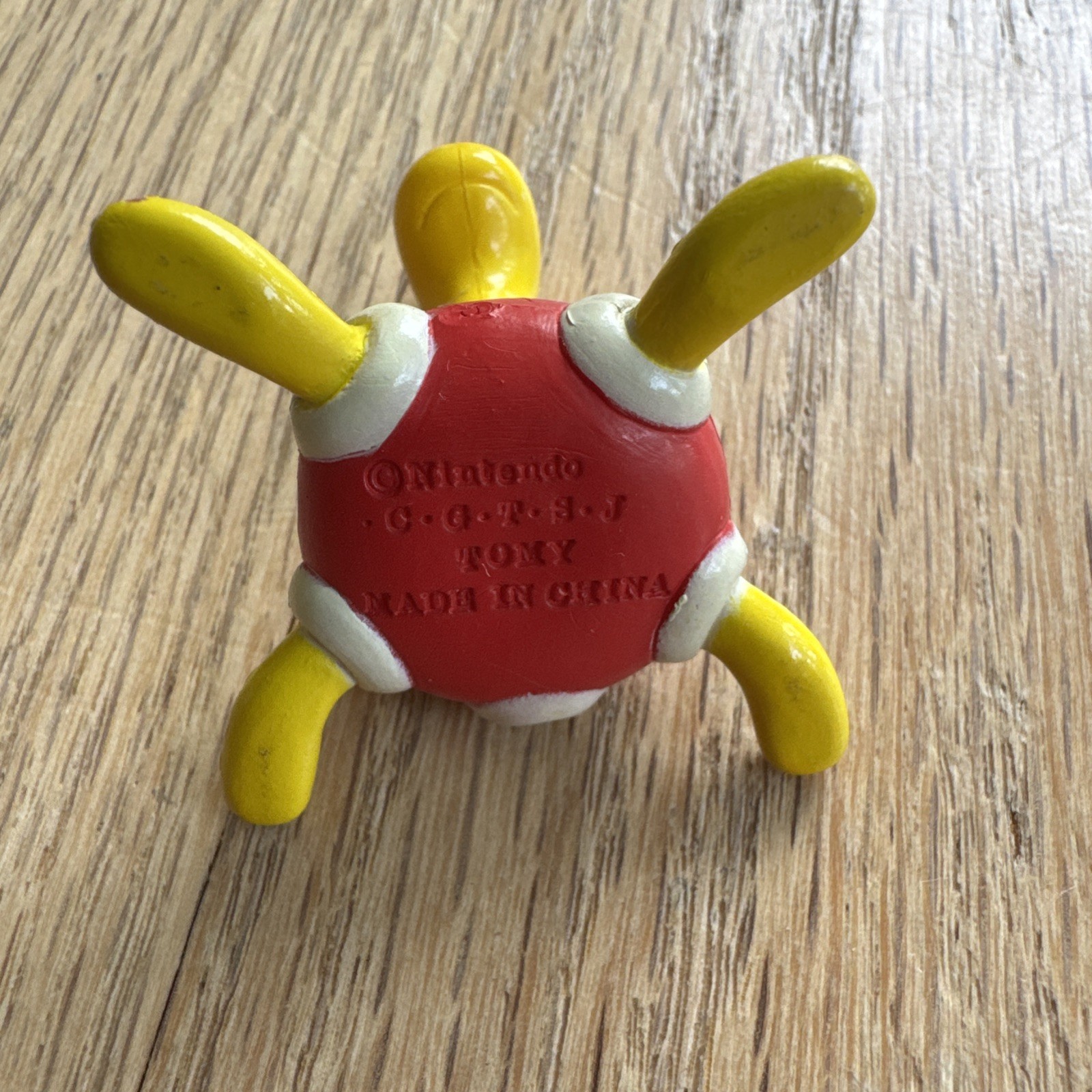 Vintage Tomy Pokemon Shuckle Figure with Battle Disc