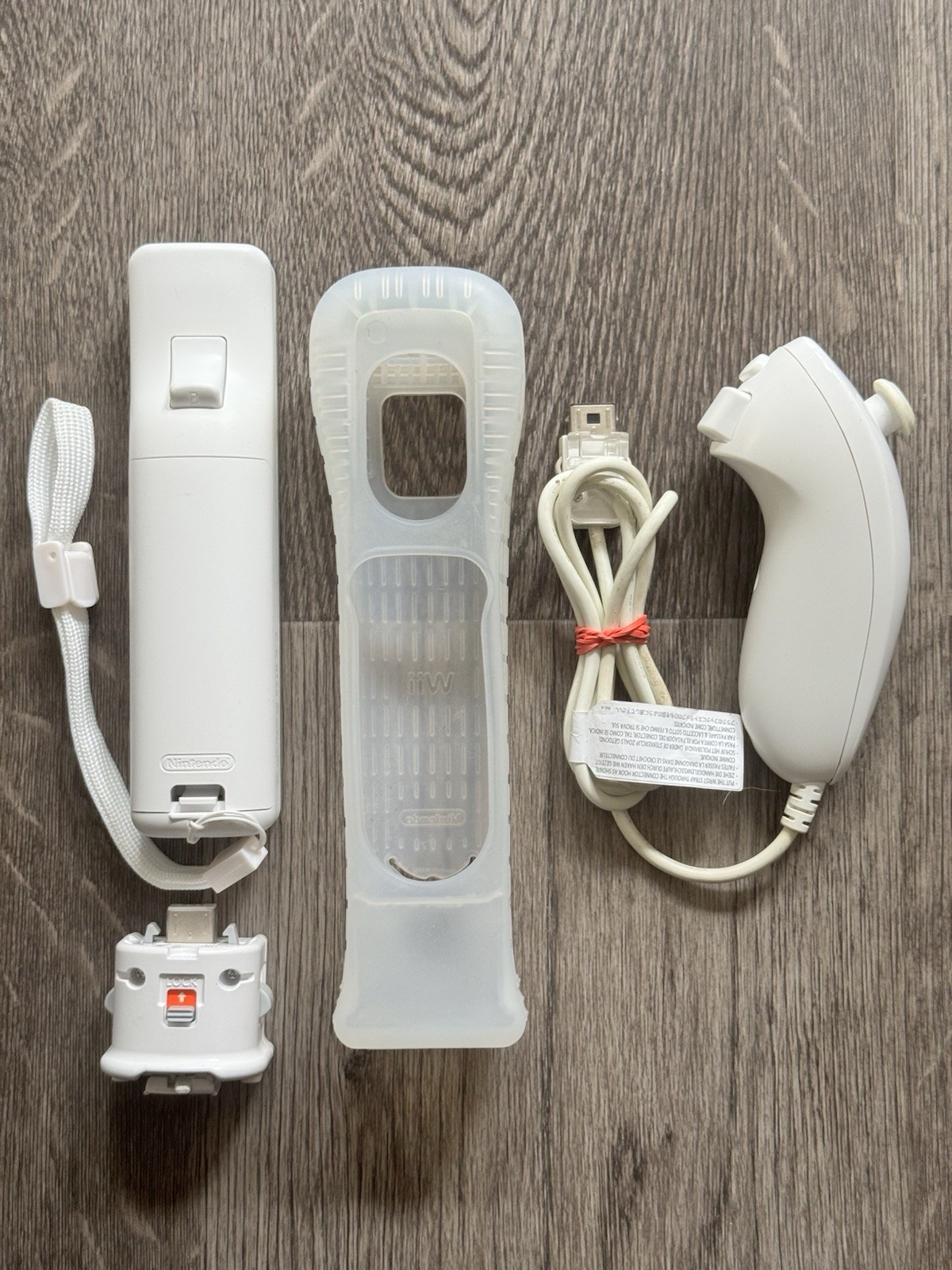 Nintendo Wii Remote with Nunchuck And Motion Plus White OEM Tested Working