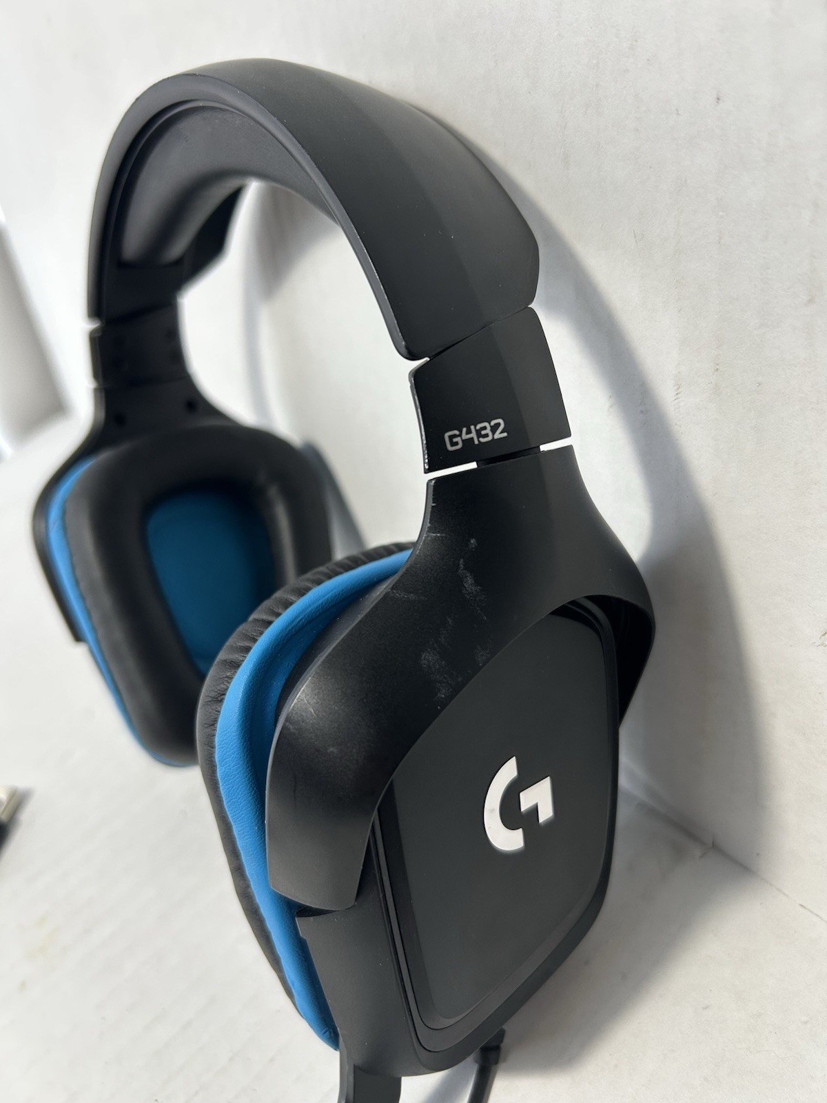 Logitech G432 USB Wired Gaming Headset Over-Ear Headband Boom Mic Black/Blue
