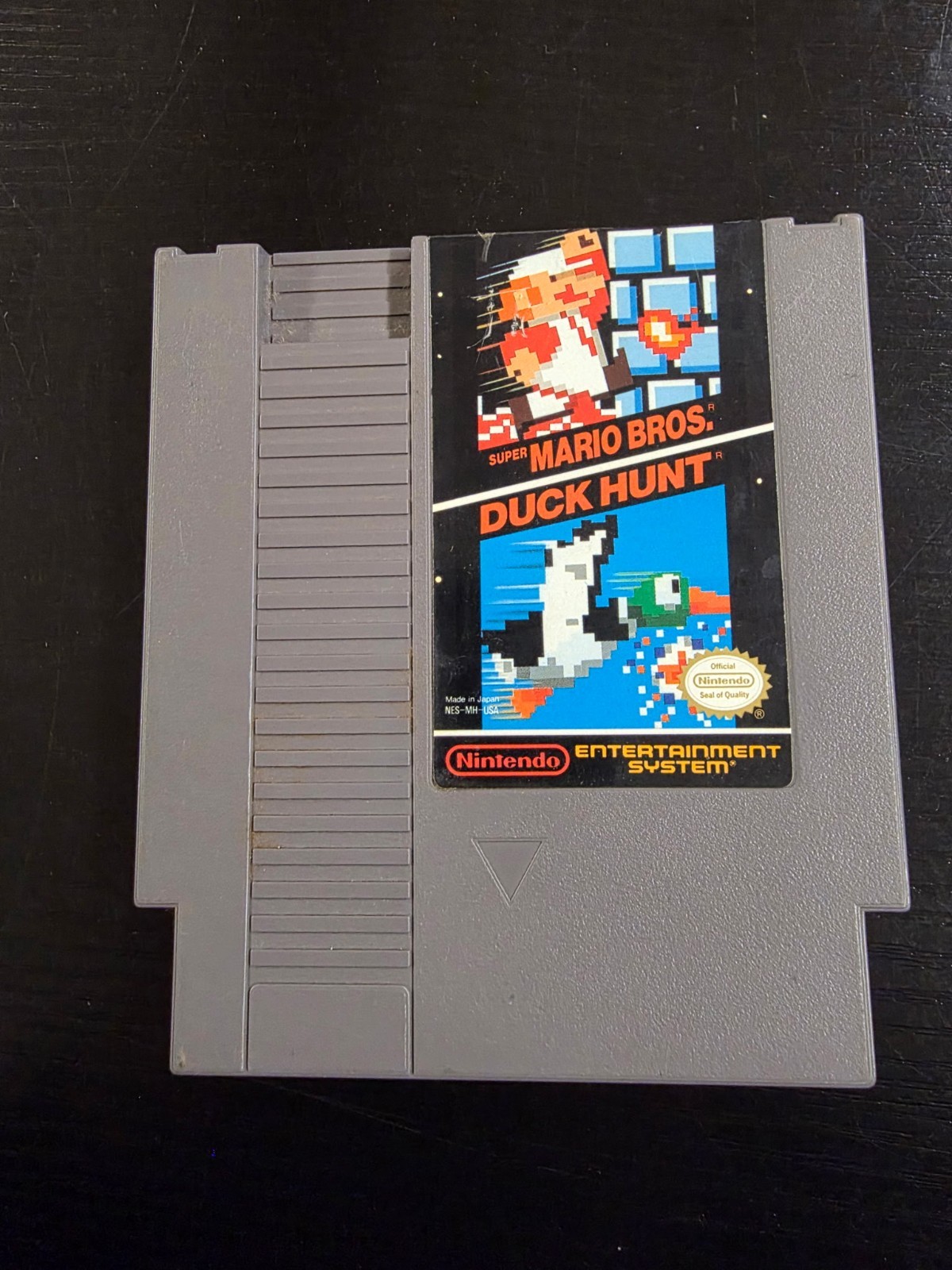Duck Hunt (Nintendo NES, 1985) Complete CIB Hang Tab 5-Screw w/ Manual and Cover