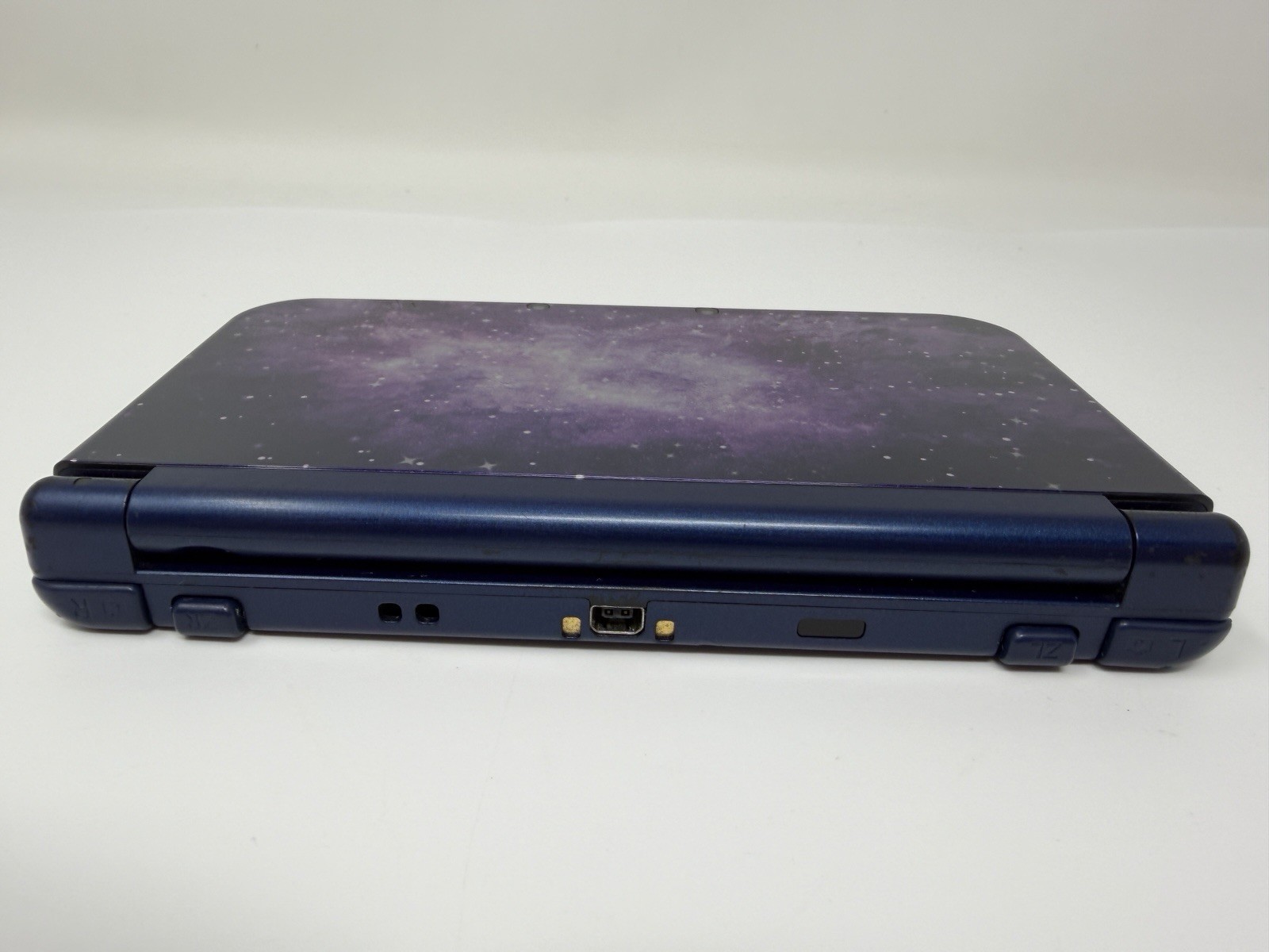 Nintendo New 3DS XL Galaxy Edition Handheld Console System – Purple w/charger