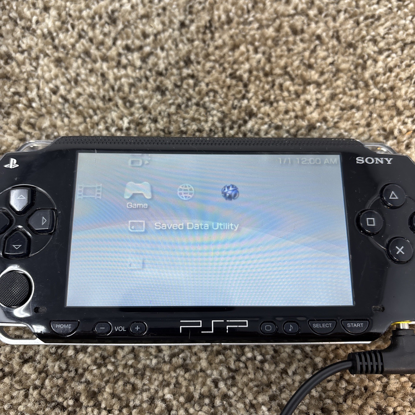 Sony PSP-1001 Handheld Console Black Tested NO BATTERY OR COVER