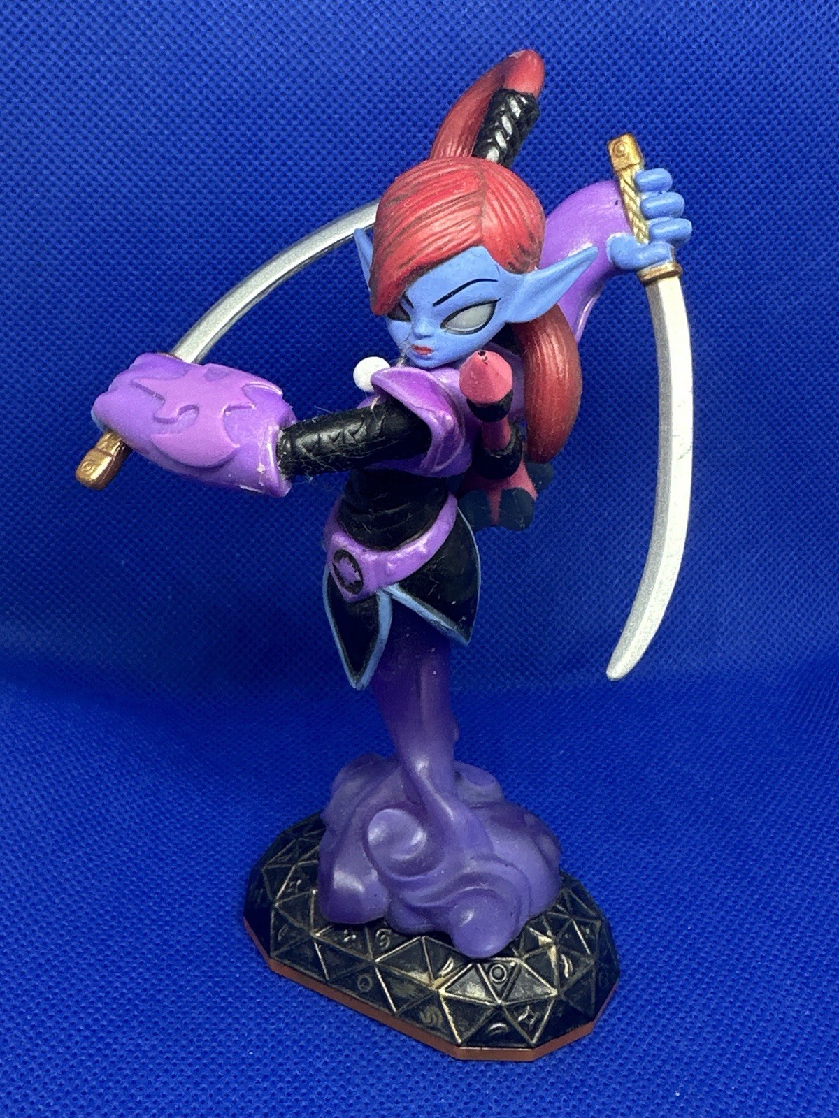 Skylanders Giants Scarlet Ninjini Character Figure