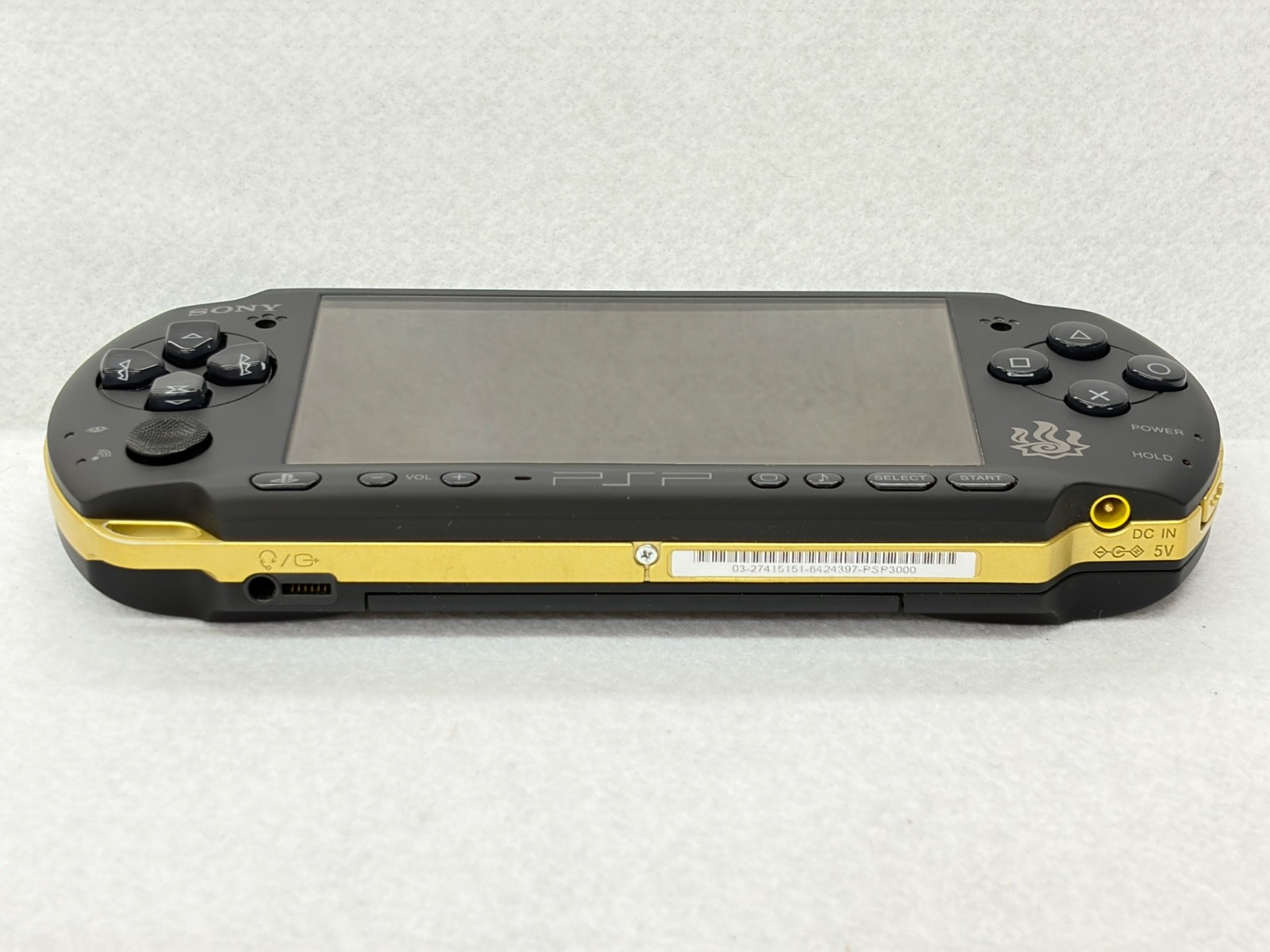 [RARE] SONY PSP-3000 Monster Hunter Portable 3rd Hunters Limited Model Gold