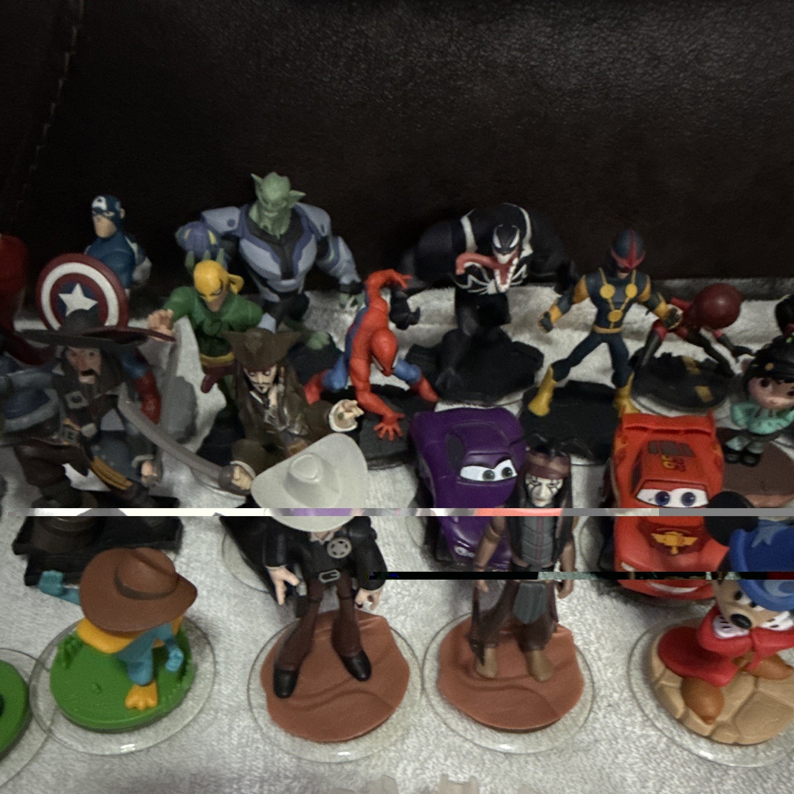 Disney Infinity 2.0 Xbox 360 Lot: Figures, Power Discs, 2 Base Portals + Game