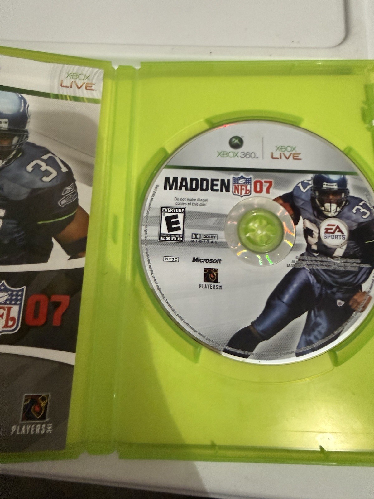 EA SPORTS Madden NFL 07 Xbox 360 Disc w/ Case American Football E NTSC-U/C