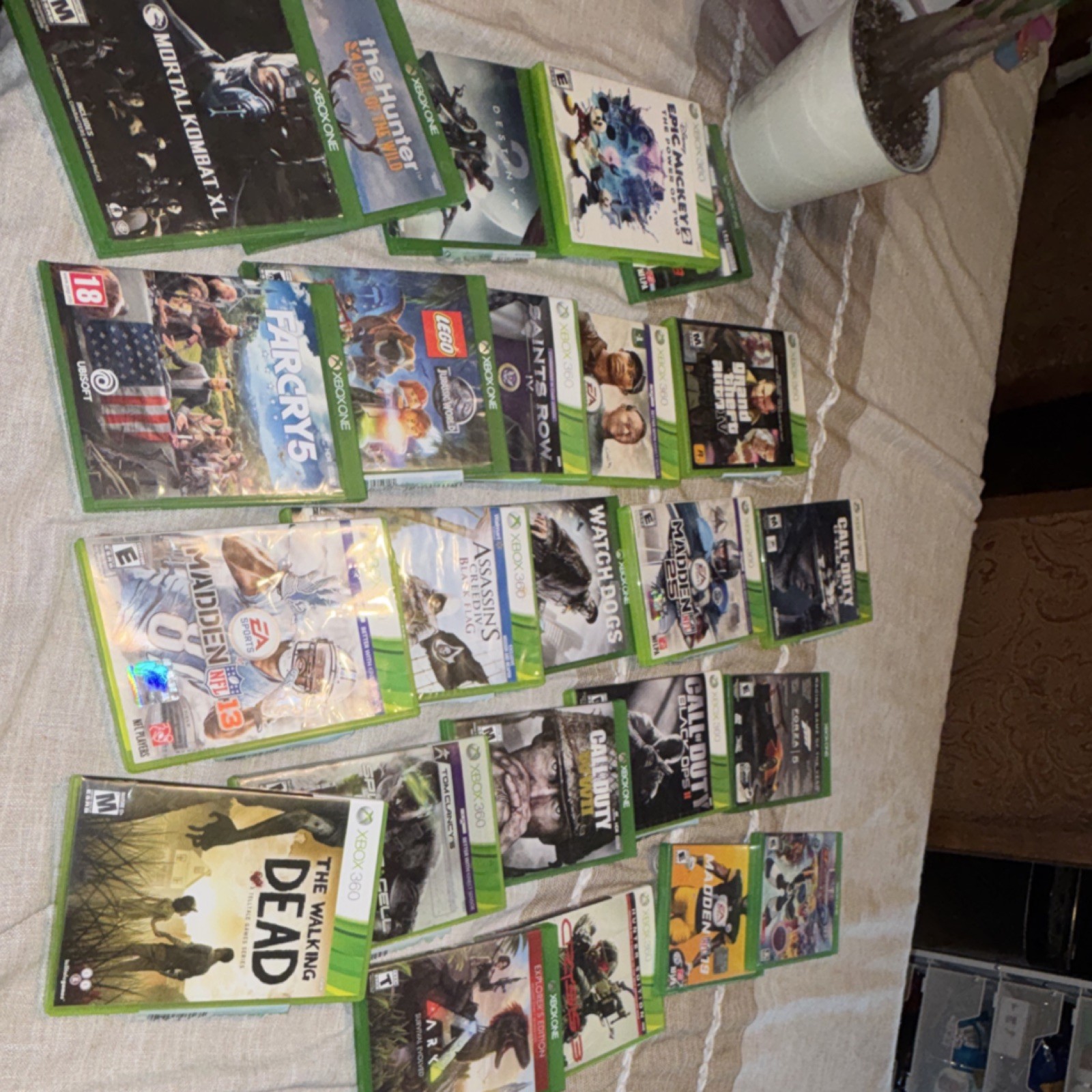 Microsoft Xbox One & Xbox 360 Mixed Video Game Lot w/ Cases Action Sports