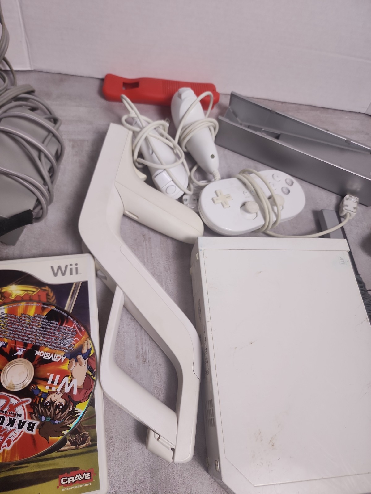 Nintendo Wii Console With Accessories And Games Lot RVL-001 2006