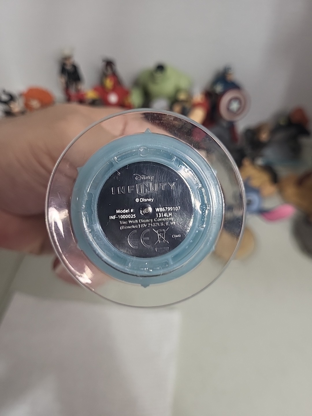 disney infinity 1.0-3.0 game XBOX 360 & Figures, Not Sure What Plays W/ The Game