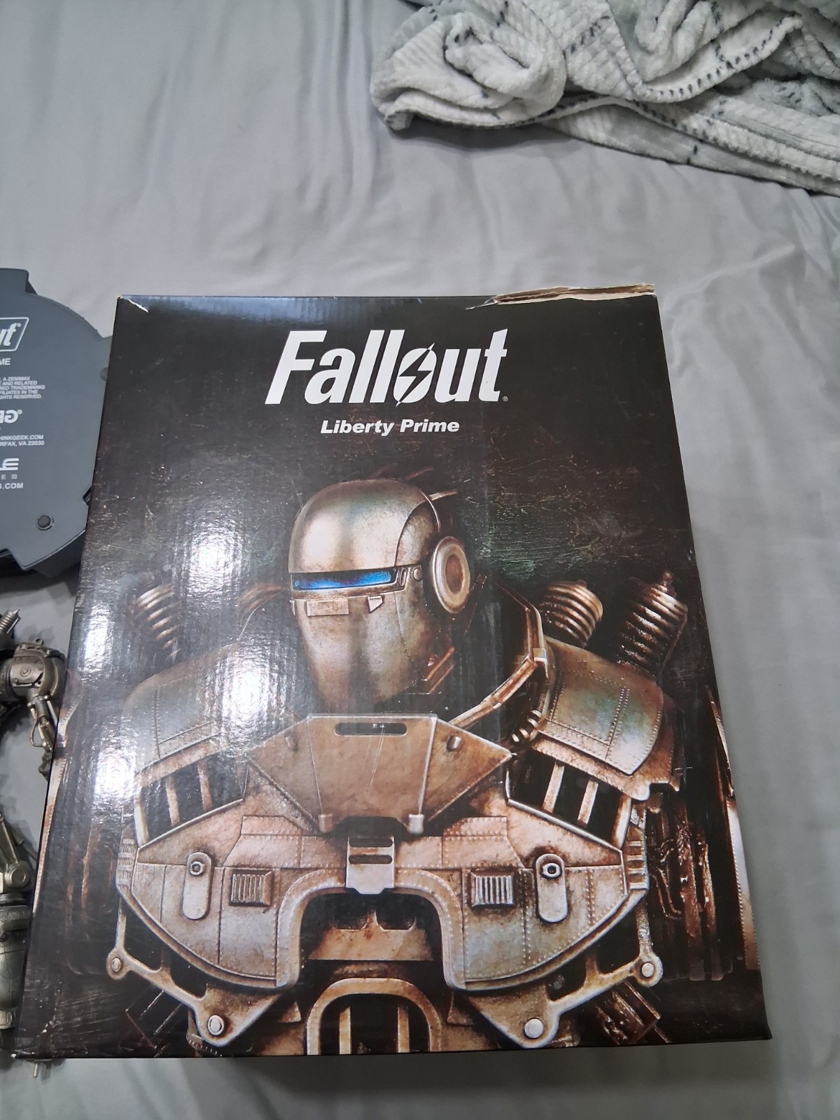 Chronicle Collectibles Fallout Liberty Prime Statue
