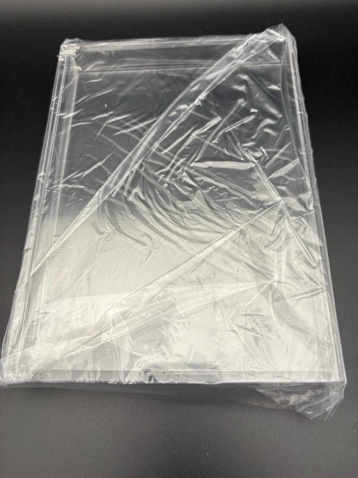 Magnetic-Closing Acrylic Game Display Case: Ps2/Xbox/Wii/DVD/Clear Box