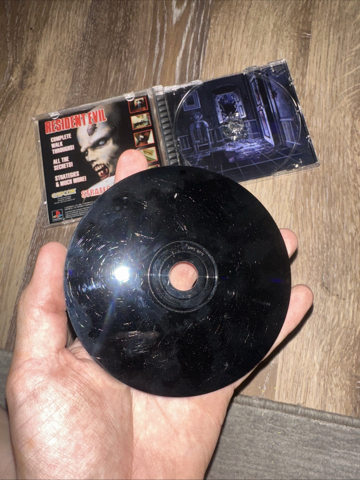 Resident Evil (Sony PlayStation 1, 1996) Jewel Case w/Reg Card *Rare!*